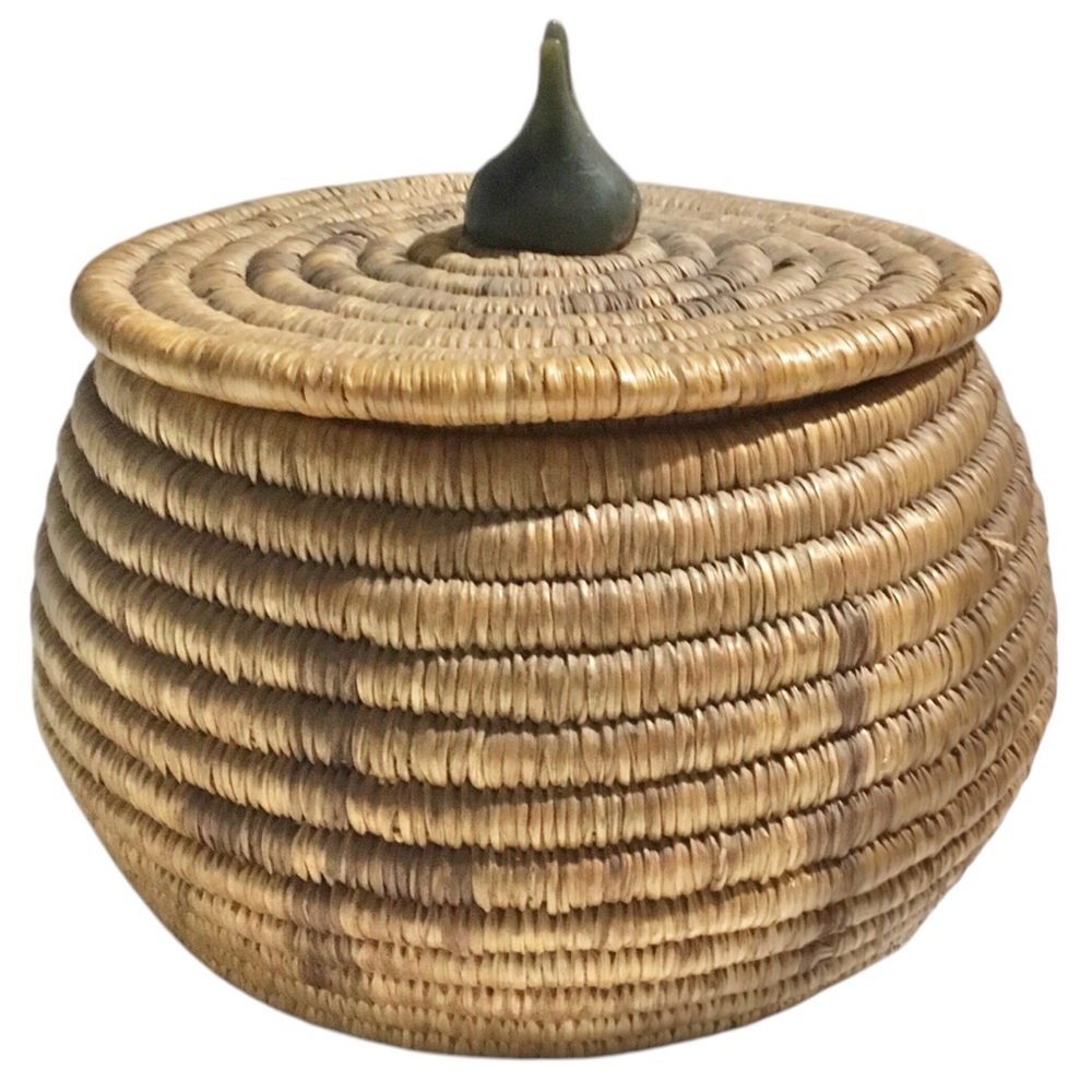 Vintage First Nations Indigenous Inuit Lyme Grass  Basket
